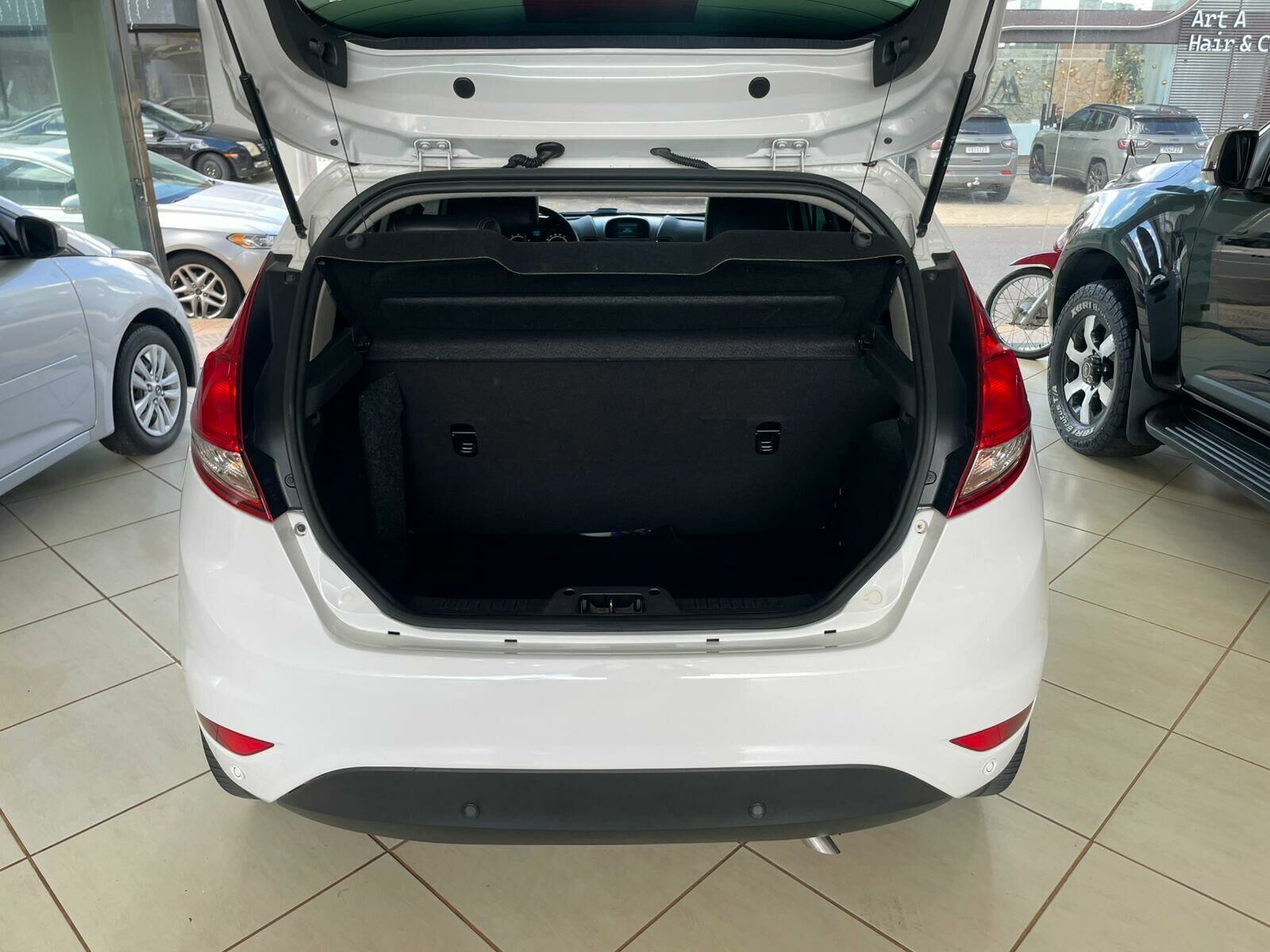 Imagem do veículo  FORD NEW FIESTA HATCH TITANIUM 1.6